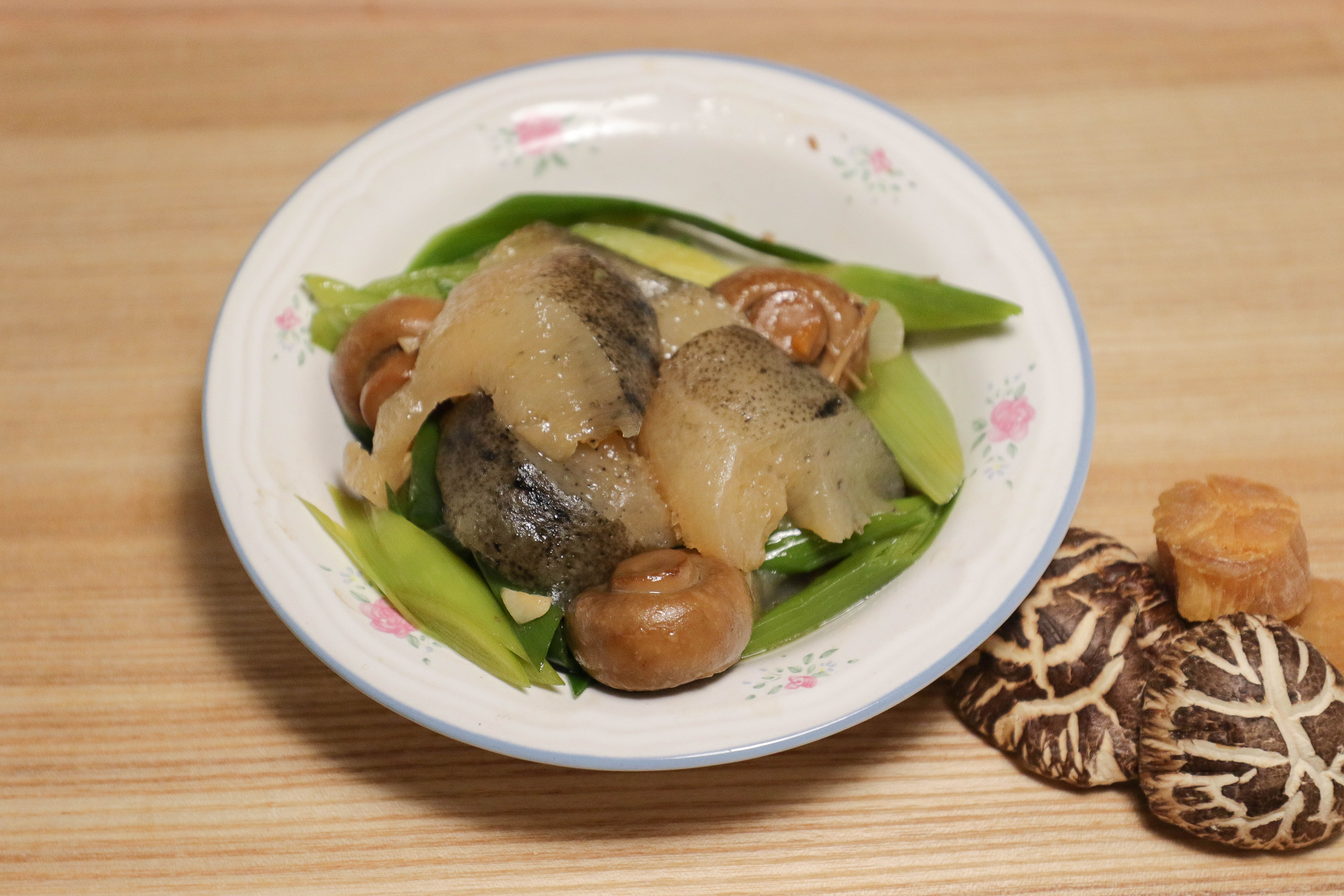 CNY Special - Stir Fried Sea Cucumber With Chinese Leeks 大蒜